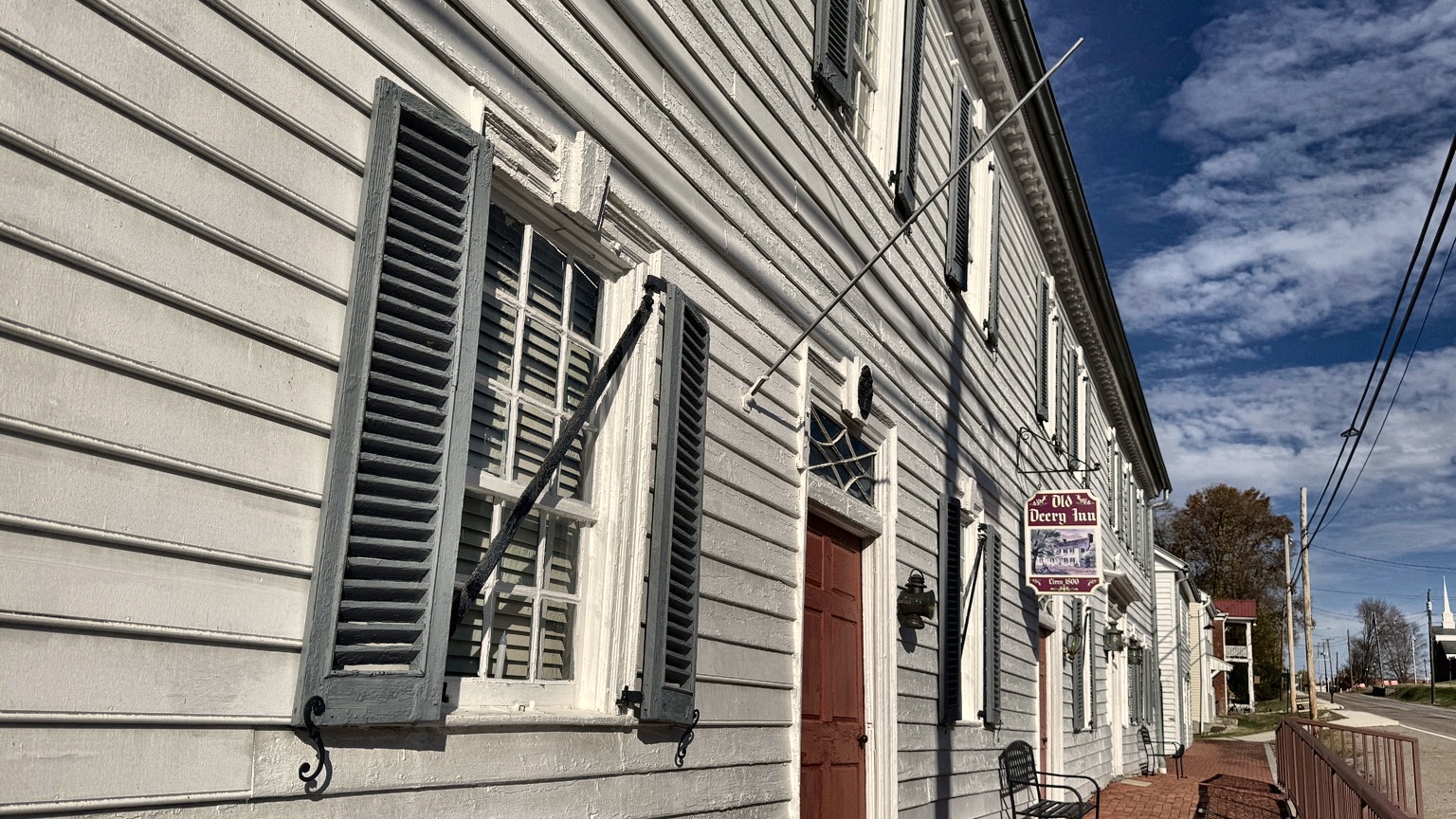 Old Deery Inn, a circa-1800 stagecoach inn with original clapboard siding and wooden shutters in Blountville, Tennessee